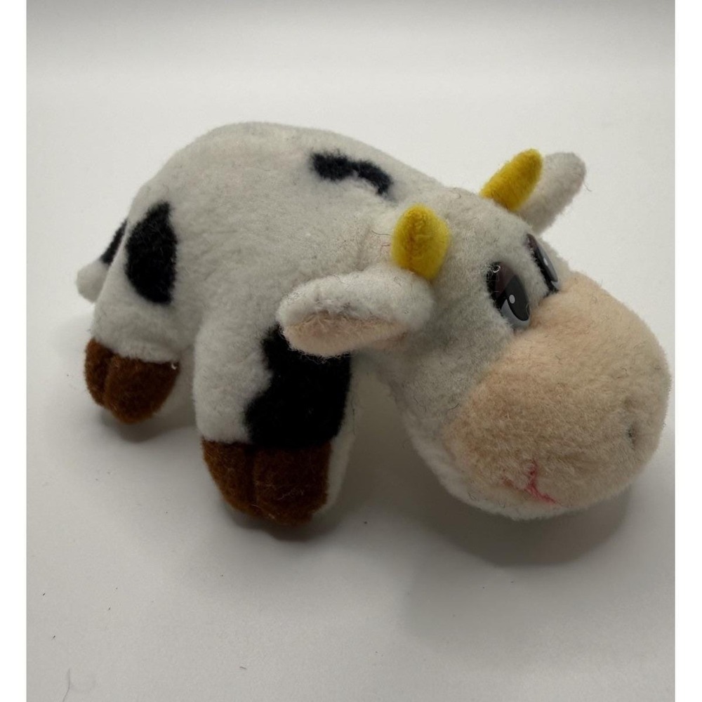 Vintage 1998 Galoob Pound Cow Mini Plush Rare HTF 2.5" Pound Puppies